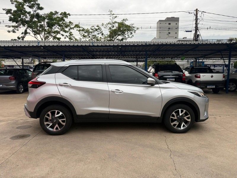 Nissan KICKS SENSE CVT 1.6 2022 FERREIRA VEÍCULOS VENÂNCIO AIRES / Carros no Vale