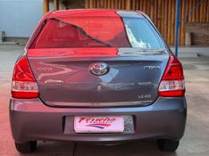 Toyota ETIOS SEDAN XS 1.5 2016 FERREIRA VEÍCULOS VENÂNCIO AIRES / Carros no Vale