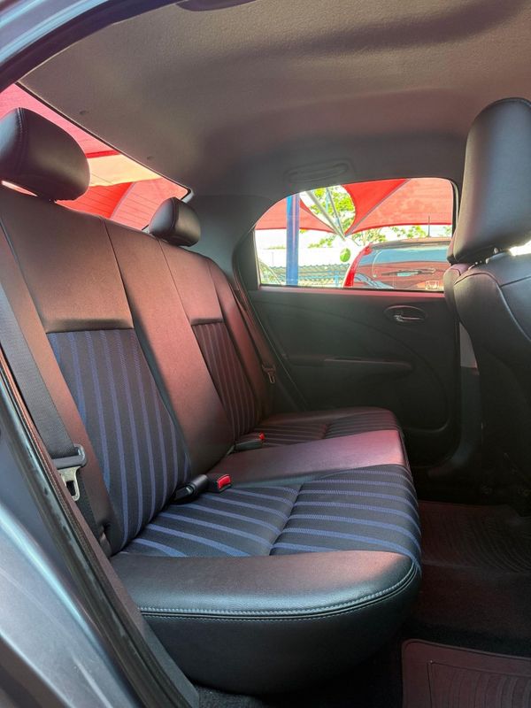 Toyota ETIOS SEDAN XS 1.5 2016 FERREIRA VEÍCULOS VENÂNCIO AIRES / Carros no Vale