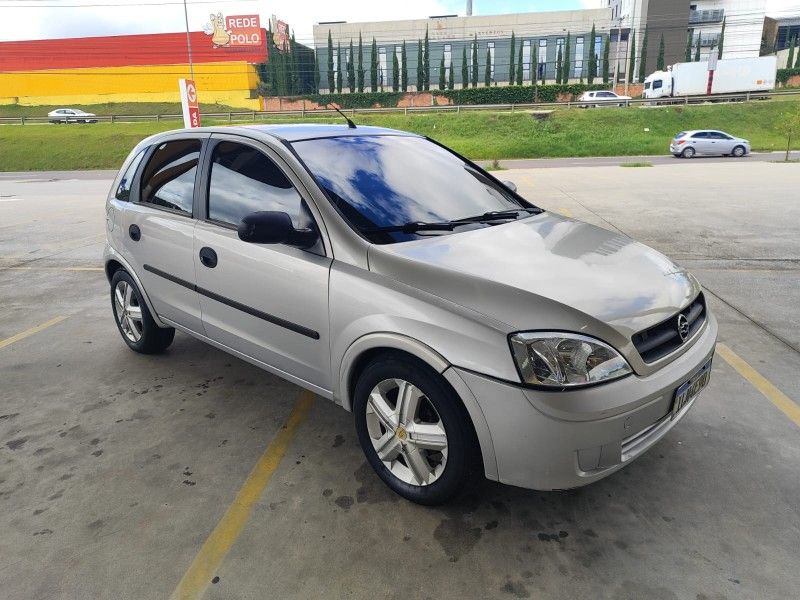 CHEVROLET CORSA 1.0 MPFI MAXX 8V 2003/2004 HUBNER MULTIMARCAS FARROUPILHA / Carros no Vale