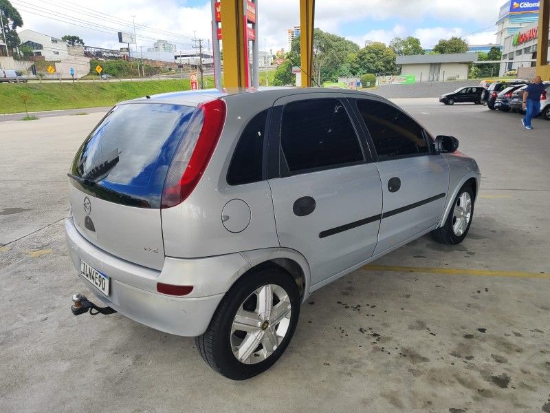 CHEVROLET CORSA 1.0 MPFI MAXX 8V 2003/2004 HUBNER MULTIMARCAS FARROUPILHA / Carros no Vale