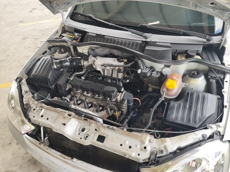 CHEVROLET CORSA 1.0 MPFI MAXX 8V 2003/2004 HUBNER MULTIMARCAS FARROUPILHA / Carros no Vale