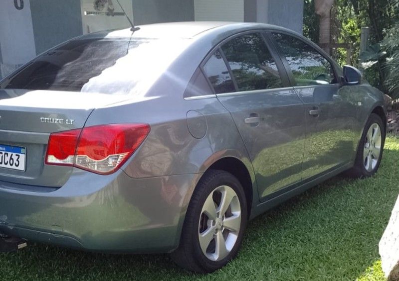 CHEVROLET CRUZE 1.8 LT 16V 2012/2012 HUBNER MULTIMARCAS FARROUPILHA / Carros no Vale