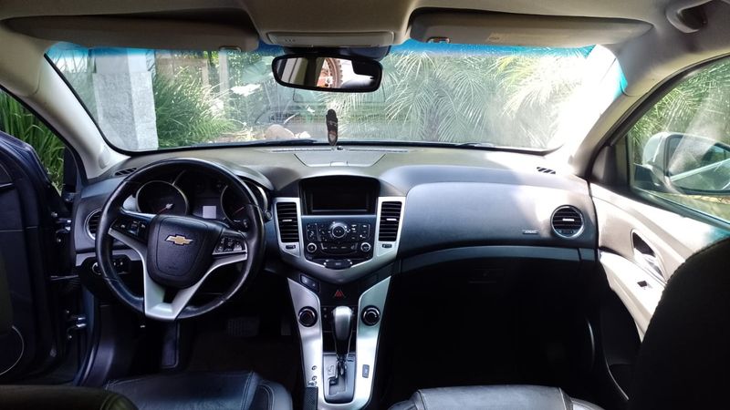 CHEVROLET CRUZE 1.8 LT 16V 2012/2012 HUBNER MULTIMARCAS FARROUPILHA / Carros no Vale