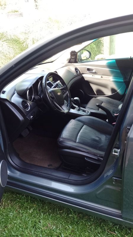 CHEVROLET CRUZE 1.8 LT 16V 2012/2012 HUBNER MULTIMARCAS FARROUPILHA / Carros no Vale