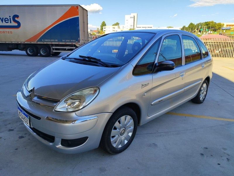 CITROËN XSARA PICASSO 2.0 EXCLUSIVE 16V 2007/2008 HUBNER MULTIMARCAS FARROUPILHA / Carros no Vale