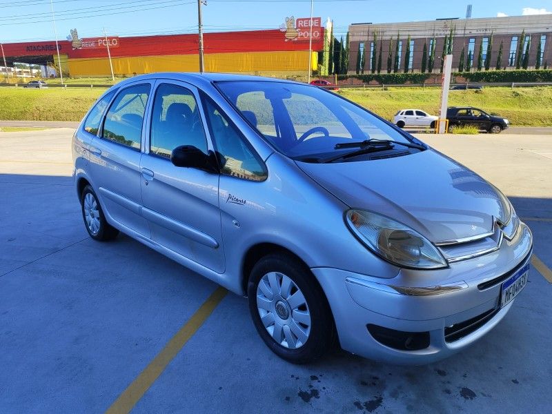 CITROËN XSARA PICASSO 2.0 EXCLUSIVE 16V 2007/2008 HUBNER MULTIMARCAS FARROUPILHA / Carros no Vale