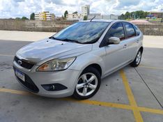 FORD FOCUS 2.0 16V 2011/2011 HUBNER MULTIMARCAS FARROUPILHA / Carros no Vale