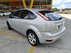 FORD FOCUS 2.0 16V 2011/2011 HUBNER MULTIMARCAS FARROUPILHA / Carros no Vale
