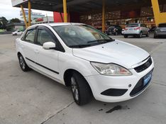 FORD FOCUS 2.0 SEDAN 16V 2012/2012 HUBNER MULTIMARCAS FARROUPILHA / Carros no Vale