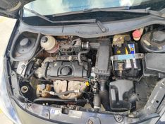 PEUGEOT HOGGAR 1.4 XR 2010/2011 HUBNER MULTIMARCAS FARROUPILHA / Carros no Vale