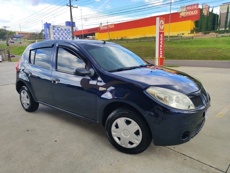 RENAULT SANDERO 1.6 AUTHENTIQUE 8V 2008/2009 HUBNER MULTIMARCAS FARROUPILHA / Carros no Vale