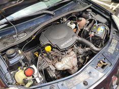 RENAULT SANDERO 1.6 AUTHENTIQUE 8V 2008/2009 HUBNER MULTIMARCAS FARROUPILHA / Carros no Vale