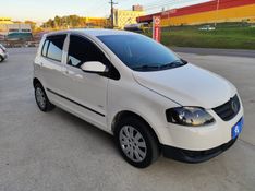 VOLKSWAGEN FOX 1.0 MI TREND 8V 2009/2009 HUBNER MULTIMARCAS FARROUPILHA / Carros no Vale