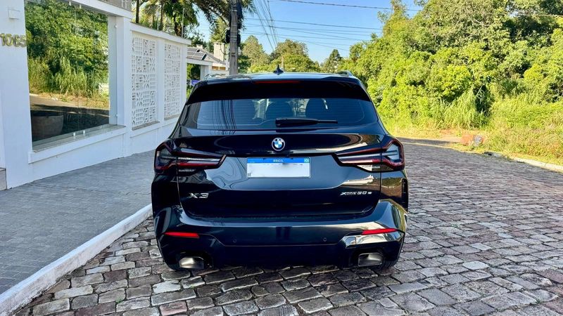 BMW X3 2.0 16V HÍBRIDO X LINE XDRIVE30E STEPTRONIC 2023/2024 FÁBIO BERNARDES PORTO ALEGRE / Carros no Vale