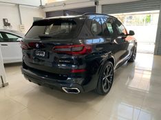 BMW X5 3.0 I6 TURBO HÍBRIDO XDRIVE45E M SPORT AUTOMÁTICO 2021/2022 FÁBIO BERNARDES PORTO ALEGRE / Carros no Vale