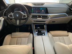 BMW X5 3.0 I6 TURBO HÍBRIDO XDRIVE45E M SPORT AUTOMÁTICO 2021/2022 FÁBIO BERNARDES PORTO ALEGRE / Carros no Vale