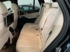 BMW X5 3.0 I6 TURBO HÍBRIDO XDRIVE45E M SPORT AUTOMÁTICO 2021/2022 FÁBIO BERNARDES PORTO ALEGRE / Carros no Vale