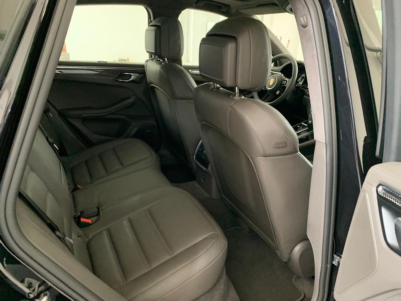 PORSCHE MACAN 2.9 V6 BITURBO GASOLINA GTS PDK 2025/2025 FÁBIO BERNARDES PORTO ALEGRE / Carros no Vale