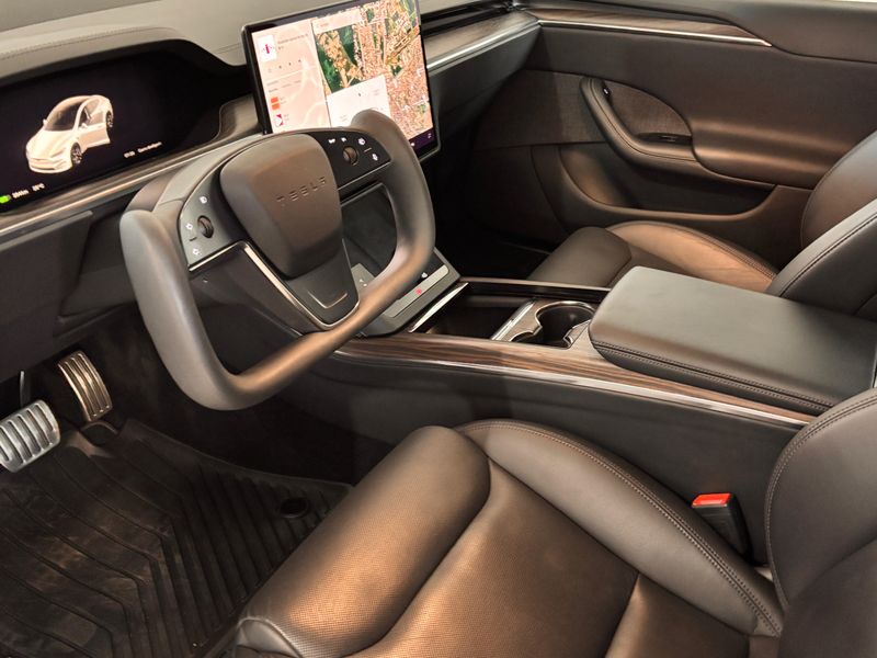 TESLA MODEL S ELÉTRICO LONG RANGE 2022/2022 FÁBIO BERNARDES PORTO ALEGRE / Carros no Vale