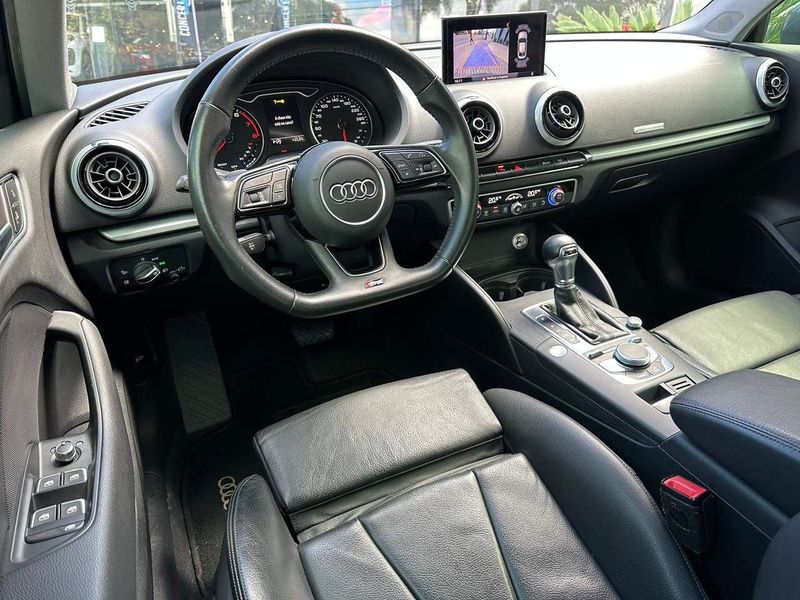 Audi A3 Sedan Prestige Plus 1.4 TFSI Flex Tip 2019/2020 CONCEPT MOTORS PASSO FUNDO / Carros no Vale