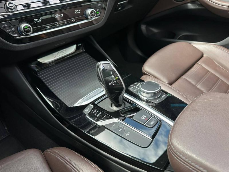 BMW X3 XDRIVE 30e Turbo Aut (HÃbrido) 2021/2021 CONCEPT MOTORS PASSO FUNDO / Carros no Vale BMW X3 XDRIVE 30e Turbo Aut (HÃbrido) 2021/2021 CONCEPT MOTORS PASSO FUNDO / Carros no Vale