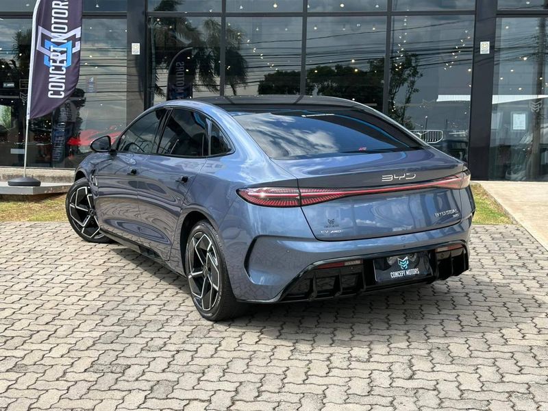 BYD SEAL 82,5 KW ELÃTRICO AWD 2023/2024 CONCEPT MOTORS PASSO FUNDO / Carros no Vale