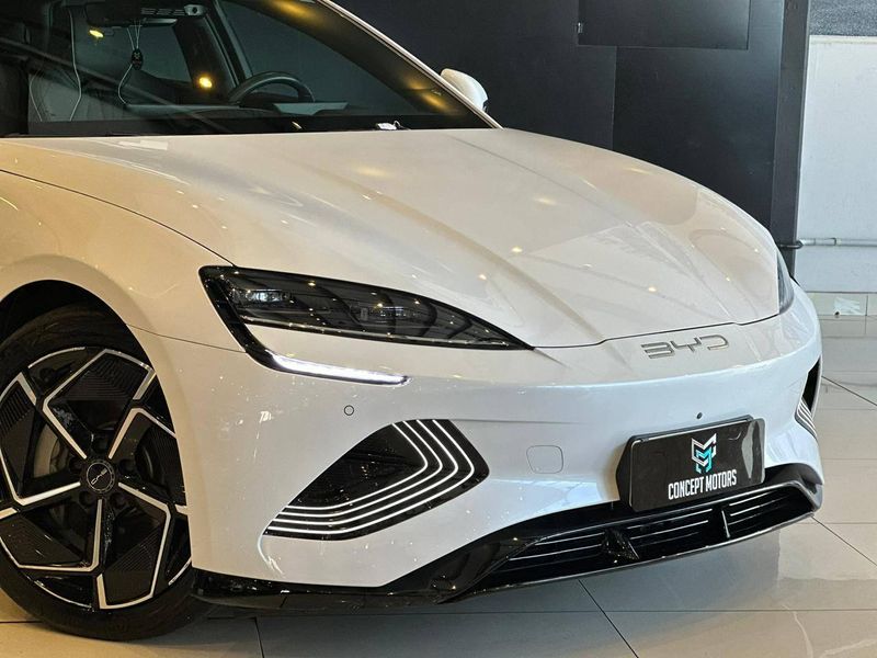 BYD SEAL 82,5 KW ELÃTRICO AWD 2023/2024 CONCEPT MOTORS PASSO FUNDO / Carros no Vale BYD SEAL 82,5 KW ELÃTRICO AWD 2023/2024 CONCEPT MOTORS PASSO FUNDO / Carros no Vale