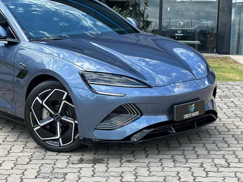 BYD SEAL 82,5 KW ELÃTRICO AWD 2023/2024 CONCEPT MOTORS PASSO FUNDO / Carros no Vale