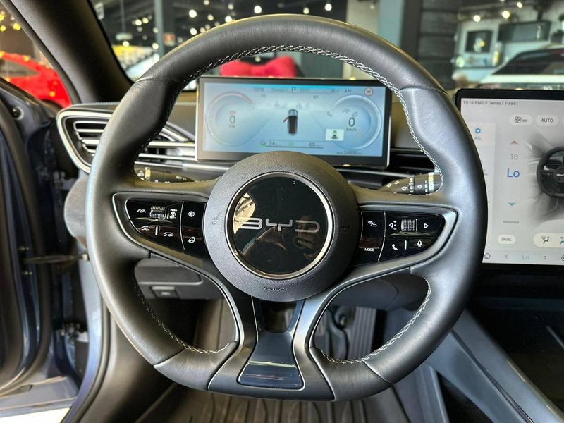 BYD SEAL (Elétrico) 2023/2024 CONCEPT MOTORS PASSO FUNDO / Carros no Vale BYD SEAL (Elétrico) 2023/2024 CONCEPT MOTORS PASSO FUNDO / Carros no Vale