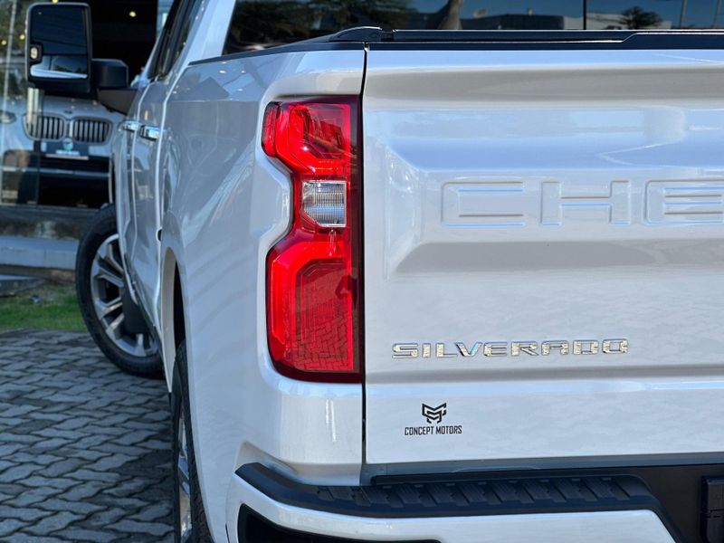 Chevrolet Silverado High Country 5.3 V8 AWD Aut. 2024/2024 CONCEPT MOTORS PASSO FUNDO / Carros no Vale