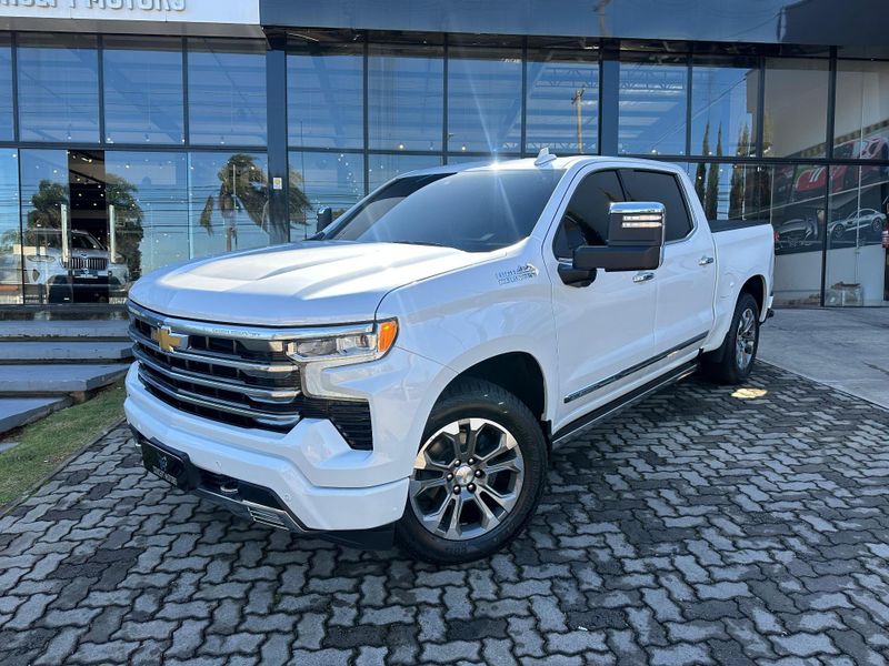 Chevrolet Silverado High Country 5.3 V8 AWD Aut. 2024/2024 CONCEPT MOTORS PASSO FUNDO / Carros no Vale