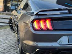 Ford Mustang Black Shadow 5.0 V8 2020/2020 CONCEPT MOTORS PASSO FUNDO / Carros no Vale