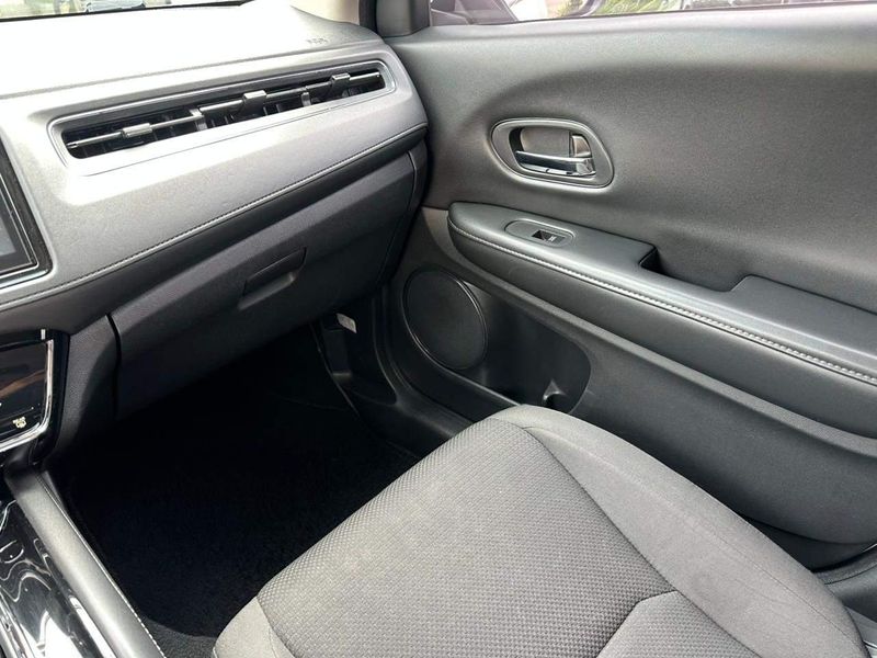 Honda HR-V EX 1.8 Flexone 16V 5p Aut. 2019/2020 CONCEPT MOTORS PASSO FUNDO / Carros no Vale Honda HR-V EX 1.8 Flexone 16V 5p Aut. 2019/2020 CONCEPT MOTORS PASSO FUNDO / Carros no Vale