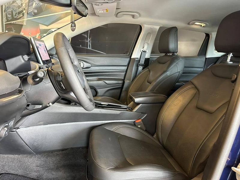 Jeep Compass LONG T270 1.3 TB 4×2 Flex Aut. 2024/2025 CONCEPT MOTORS PASSO FUNDO / Carros no Vale