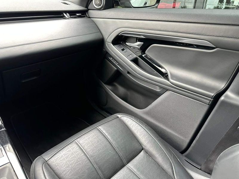 Land Rover Range Rover Evoque Range R EVO HSE Si4 R-Dyn.2.0 300cv Aut 2019/2020 CONCEPT MOTORS PASSO FUNDO / Carros no Vale