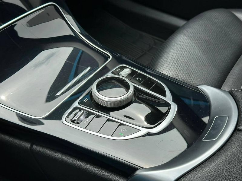 Mercedes-Benz C-180 CGI Avant 1.6/1.6 FlexTB 16V Aut. 2015/2016 CONCEPT MOTORS PASSO FUNDO / Carros no Vale