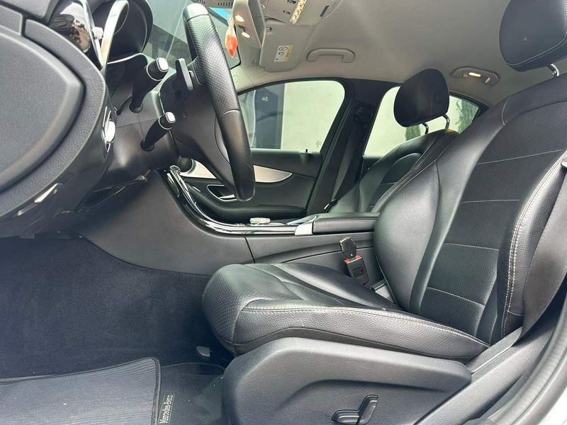 Mercedes-Benz C-180 CGI Avant 1.6/1.6 FlexTB 16V Aut. 2015/2016 CONCEPT MOTORS PASSO FUNDO / Carros no Vale