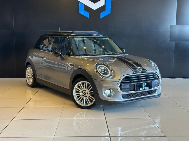 Mini Cooper 1.5 Turbo 12V 3p Aut. 2018/2019 CONCEPT MOTORS PASSO FUNDO / Carros no Vale