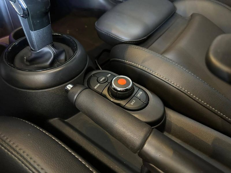 Mini Cooper 1.5 Turbo 12V 3p Aut. 2018/2019 CONCEPT MOTORS PASSO FUNDO / Carros no Vale