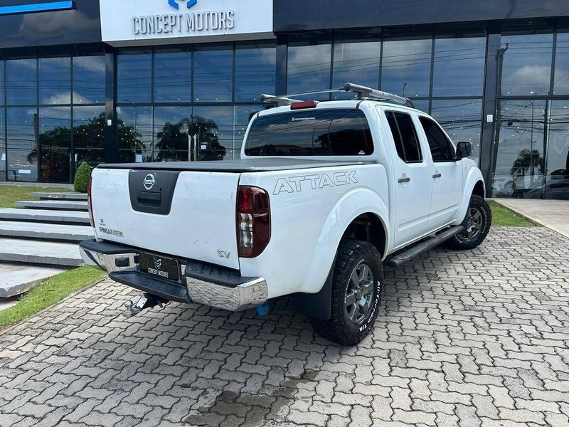 Nissan Frontier SV AT.CD 4×4 2.5 TB Diesel Mec. 2014/2014 CONCEPT MOTORS PASSO FUNDO / Carros no Vale