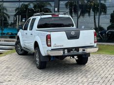 Nissan Frontier SV AT.CD 4×4 2.5 TB Diesel Mec. 2014/2014 CONCEPT MOTORS PASSO FUNDO / Carros no Vale