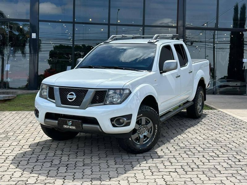 Nissan Frontier SV AT.CD 4×4 2.5 TB Diesel Mec. 2014/2014 CONCEPT MOTORS PASSO FUNDO / Carros no Vale