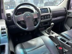 Nissan Frontier SV AT.CD 4×4 2.5 TB Diesel Mec. 2014/2014 CONCEPT MOTORS PASSO FUNDO / Carros no Vale