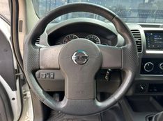 Nissan Frontier SV AT.CD 4×4 2.5 TB Diesel Mec. 2014/2014 CONCEPT MOTORS PASSO FUNDO / Carros no Vale