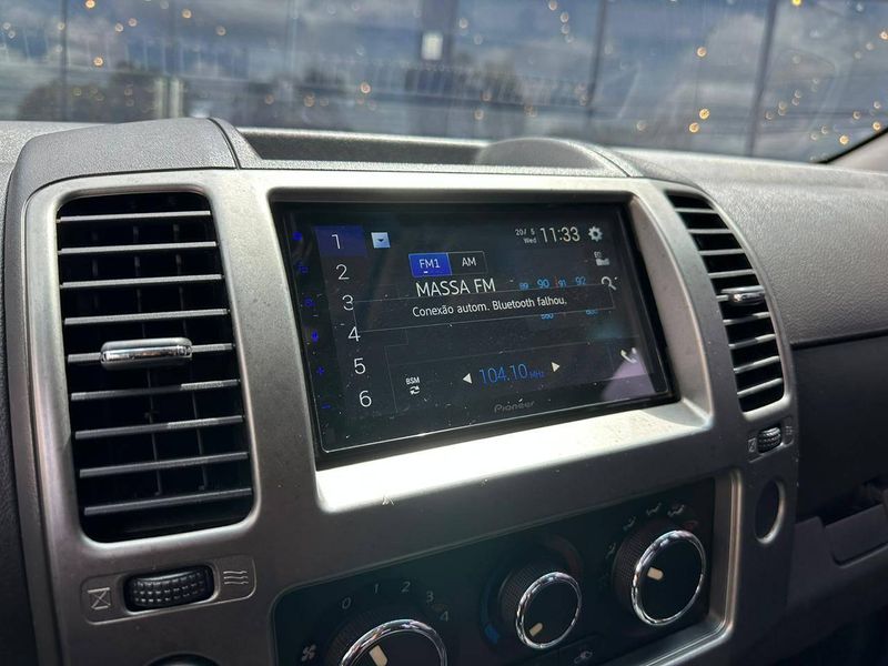 Nissan Frontier SV AT.CD 4×4 2.5 TB Diesel Mec. 2014/2014 CONCEPT MOTORS PASSO FUNDO / Carros no Vale