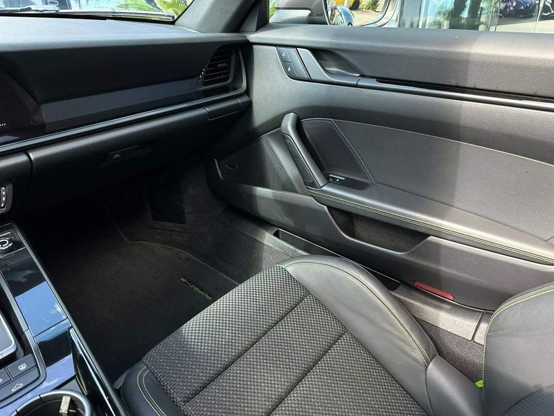 Porsche 911 Carrera T 3.0 2023/2023 CONCEPT MOTORS PASSO FUNDO / Carros no Vale