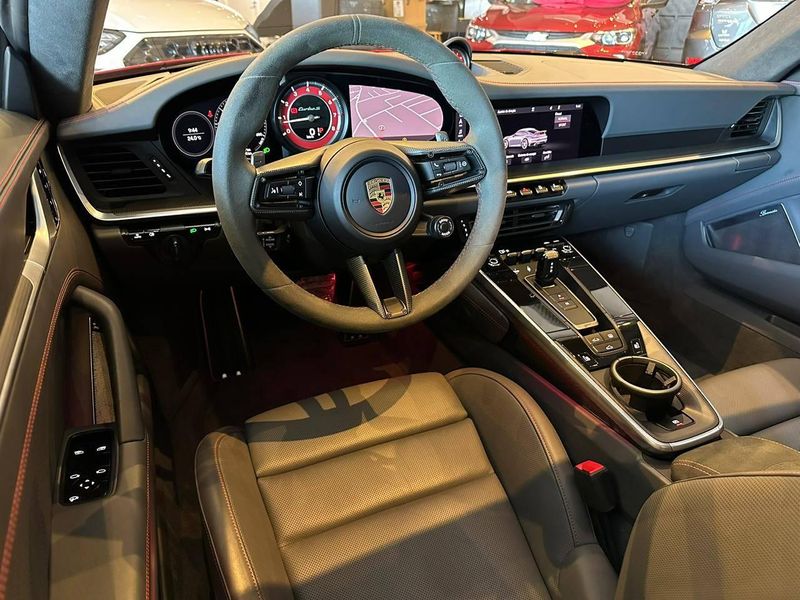 Porsche 911 Turbo S Coupe 3.6/3.8 24V (991/992) 2021/2021 CONCEPT MOTORS PASSO FUNDO / Carros no Vale Porsche 911 Turbo S Coupe 3.6/3.8 24V (991/992) 2021/2021 CONCEPT MOTORS PASSO FUNDO / Carros no Vale