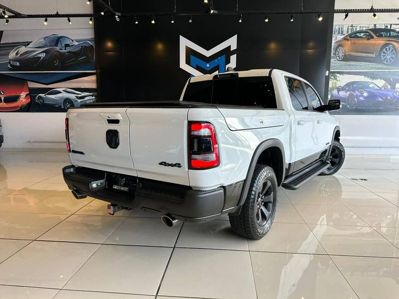 Ram 1500 REBEL 5.7 HEMI CD V8 4×4 Aut. 2021/2021 CONCEPT MOTORS PASSO FUNDO / Carros no Vale