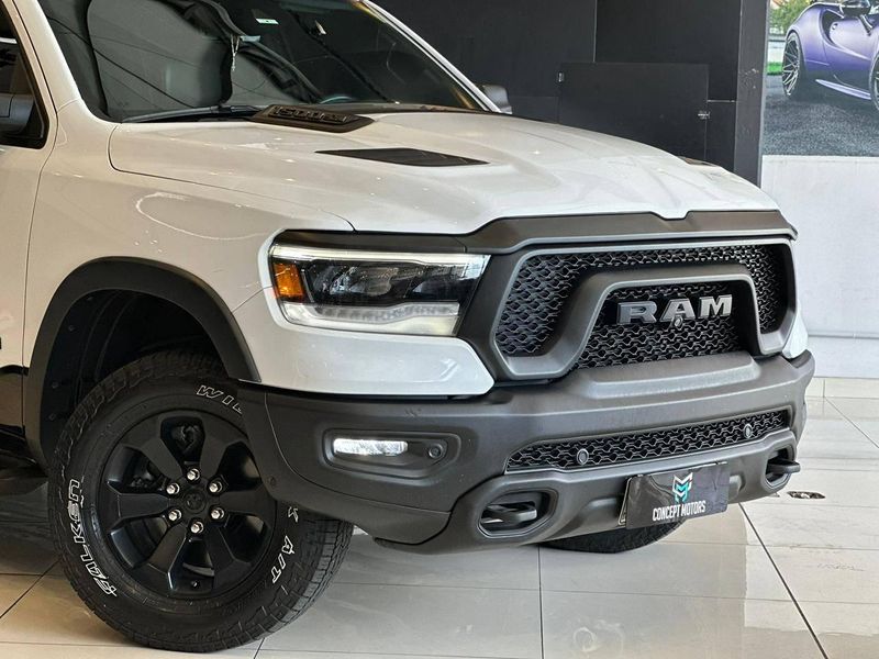 Ram 1500 REBEL 5.7 HEMI CD V8 4×4 Aut. 2021/2021 CONCEPT MOTORS PASSO FUNDO / Carros no Vale